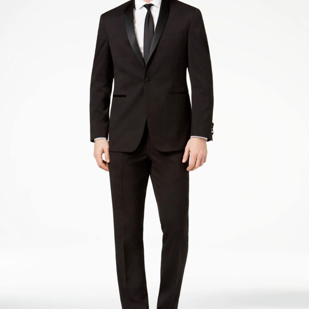 Kenneth Cole reaction tuxedo 38x31